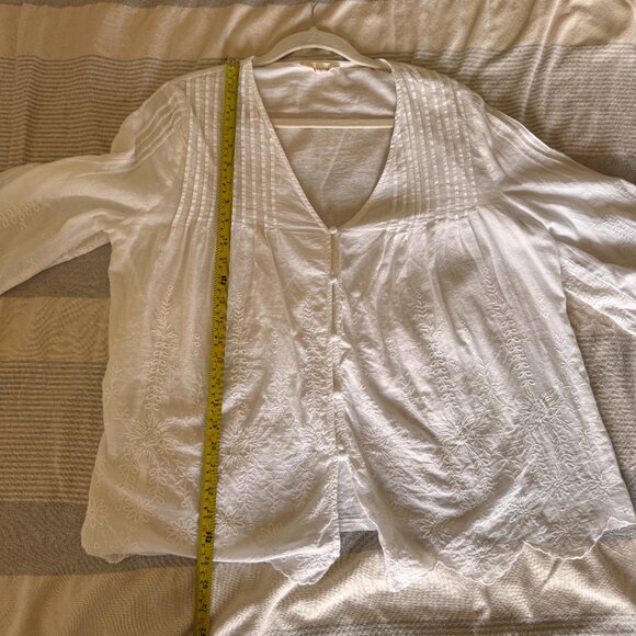 Solitaire Flowy Embroidered Top - Picture 7 of 7